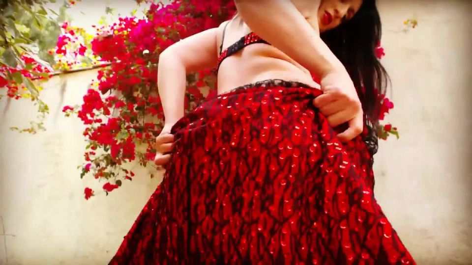 Luscious Lopez[0173501] upskirt Latina  all the booty under there    [2017-04-21]