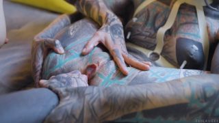 Anuskatzz & Nux Vomica - Anuskatzz & Nux Vomica: Girl Anal Strap-On - Lesbians