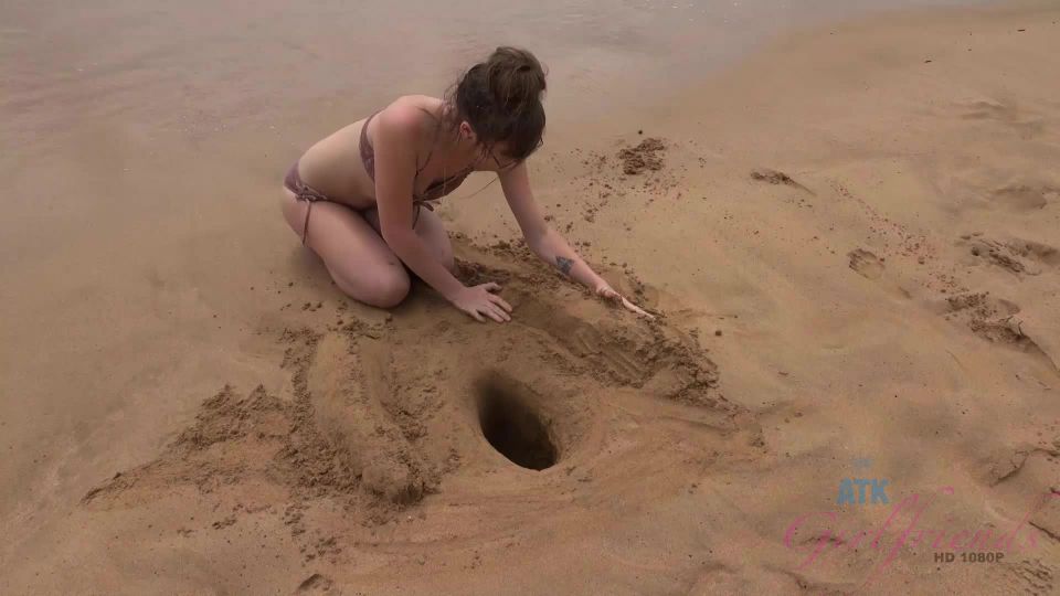 Online tube ATKGirlfriends presents Alex Blake in Virtual Vacation Hawaii 7 9