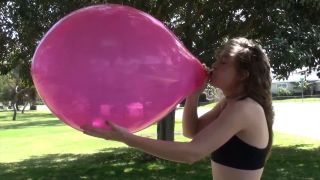 Custom Fetish - Ana s Outdoor Blow to P - Fetish