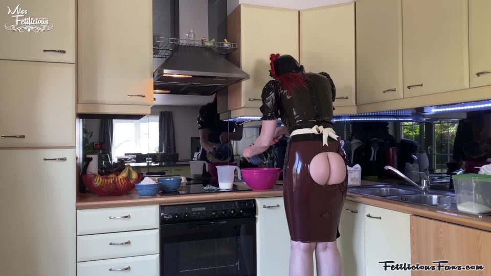 Latex Waffle Maid (parte 1) Vista rápida Porn - New Sex Vide...