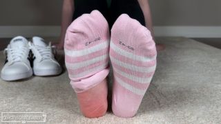 video 4 Asiáticasolequeen – Pies Apestosos Homewrecker Humillación JOI en masturbación porno femdom bdsm