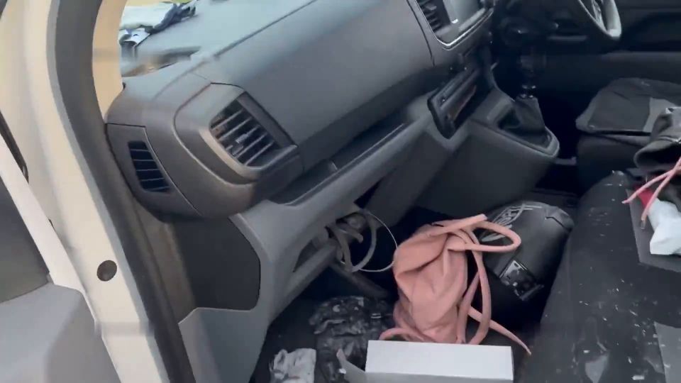 Sexy - Rachel - Schneller Druckabbau am Strassenrand - 2024