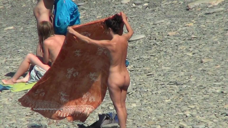 Nudist video 01745 Teen!