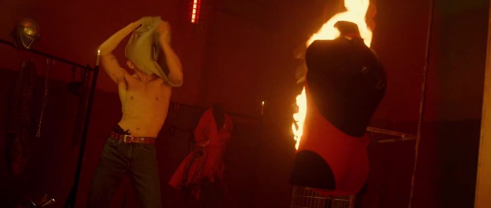 Hilda Karmen - Zakon i besporyadok s01e02 (2020) HD 1080p - [Celebrity porn]