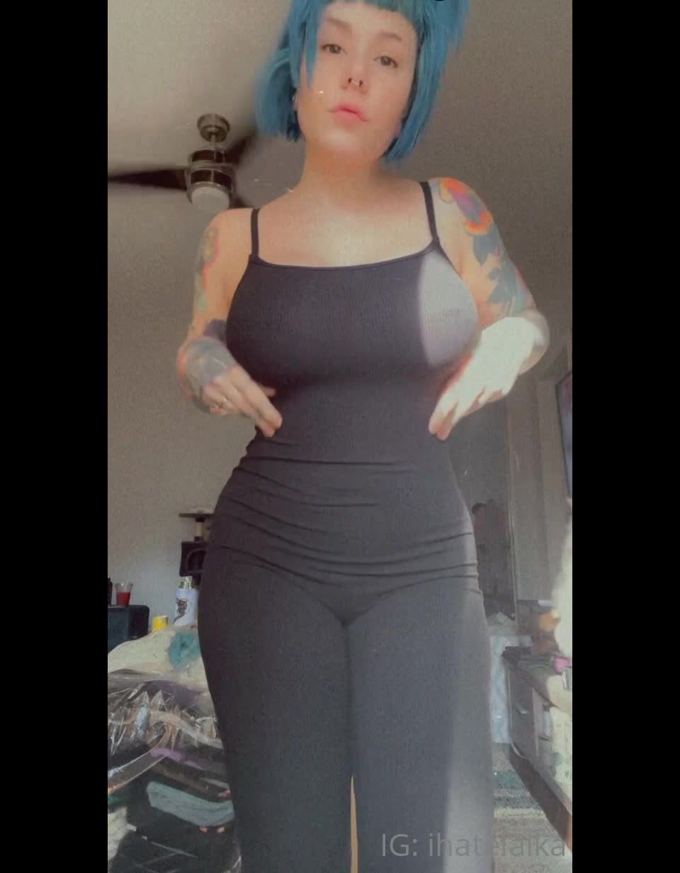 LAIKA - imnotlaika () Imnotlaika - this outfit is so cute of course peach interrupted the video lmao 20-09-2021