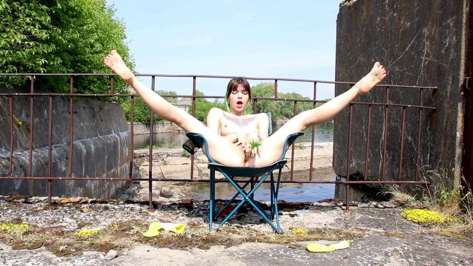 Madlen - Favourite Toy Outdoor - Natural tits