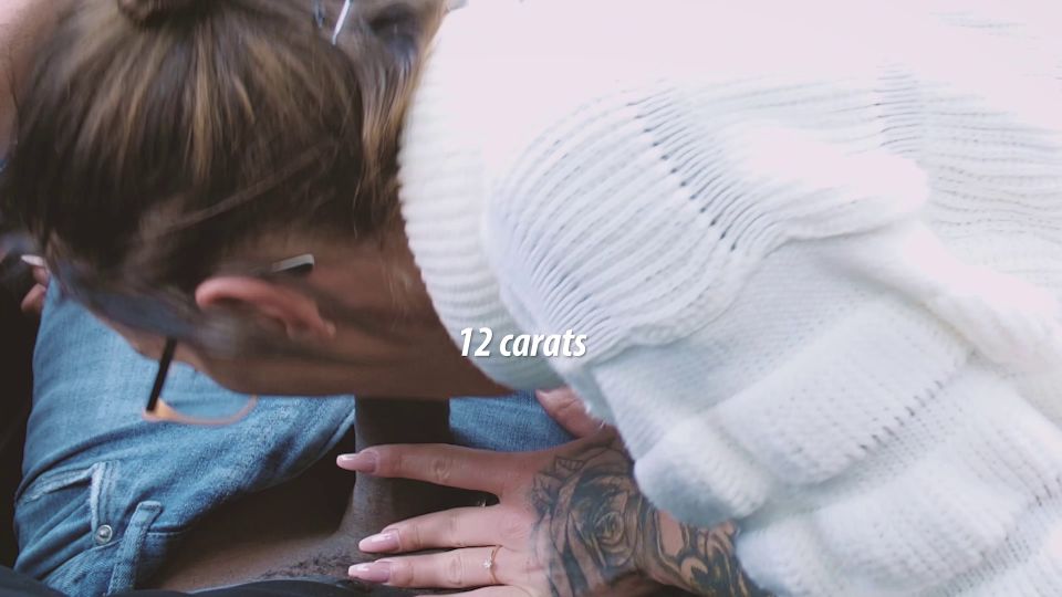 Mandala 4K Highway Blowjob