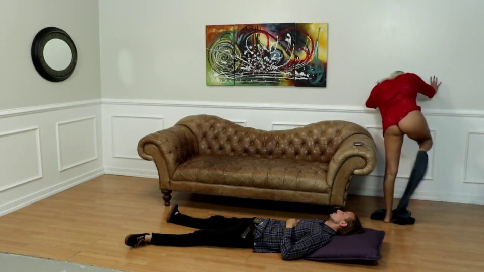 Femdom Porn Seductive Studios – Ivy Human Furniture – BTS