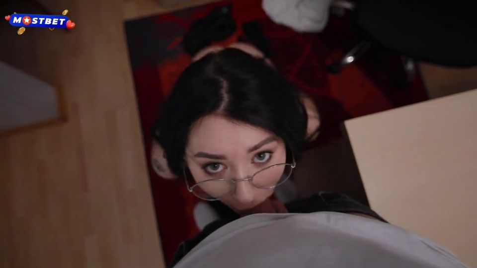 Andrew Oster,Sonya Snake - ¡Entrevista para secretaria y sexo duro sobre la mesa!