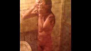 ¡Extraordinaria tensión, último ballet! Muy cerca de la hermosa mujer desnuda, salpicando 15295617  voyeur  voyeur