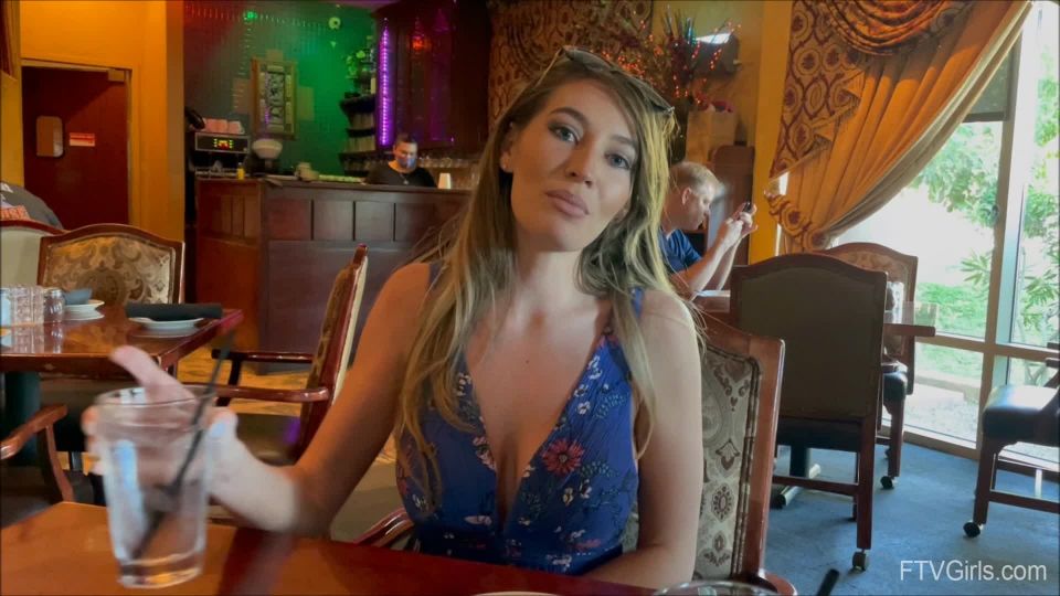 Raye - Primera experiencia de adulto - 23 de febrero 2022