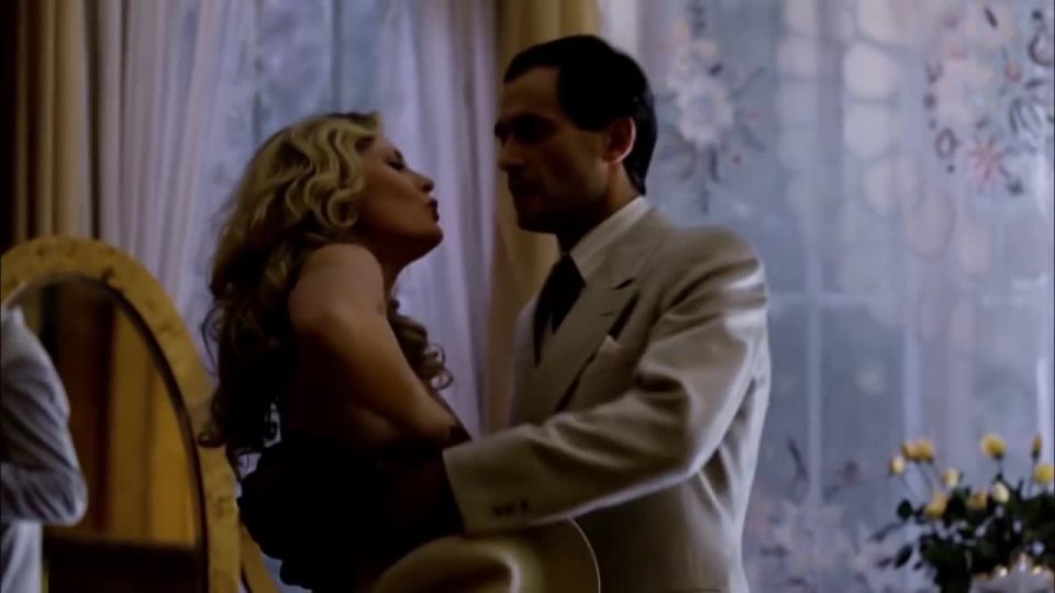 Grazyna Szapolowska - Mediano (1985) HD 720p - (Celebridad porno)