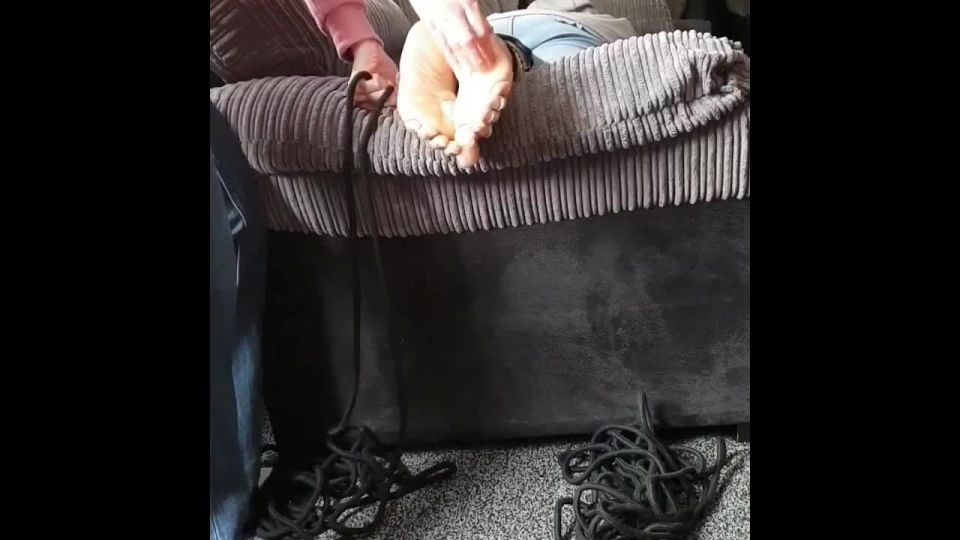 porn clip 24 hot foot fetish feet porn | Mad4Soles – Tickled for snooping | hd