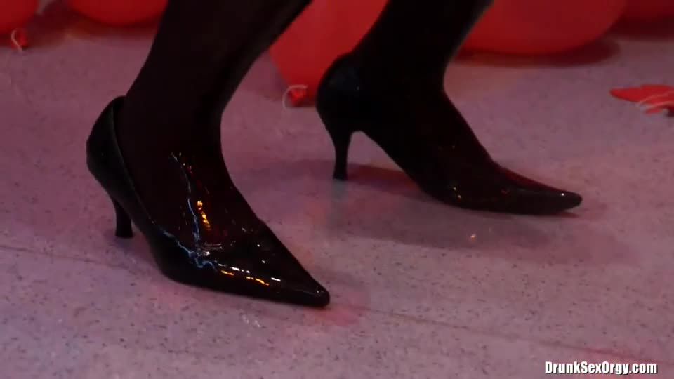 CindyDollarCollection DSO Valentine’s Day Vaginas Part 1 - Shower Cam dso2012-02-24