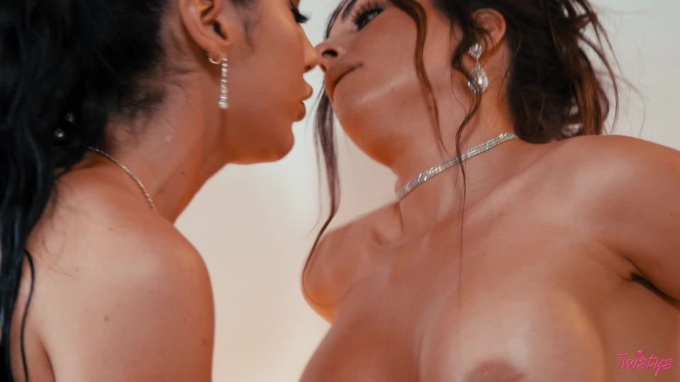 Tru Kait, Queenie Sateen - Bubble Bubble Sex Online Porn ...