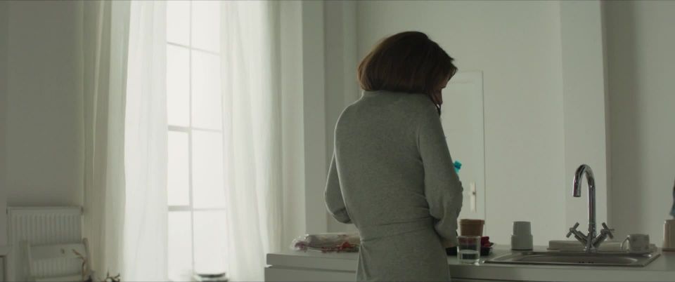 Aleksandra Pisula - Atak paniki (2017) HD 1080p - [Celebrity porn]