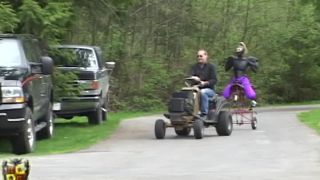 Casa de Gord20 09 19 Cariño - Ensillar mierda (Escena)