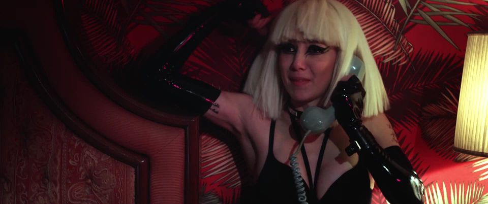 Maria Luisa Mendonca, Debora Falabella - Todo Cliche do Amor (2018) HD 1080p - (Celebrity porn)