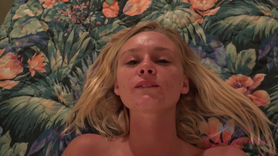 Teen Blonde Girlfriend Kenzie Kai – Vaginal Creampie & POV creampie 