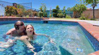 Natasha Nice Busty Girl Fuck In Pool (Hot Babes)