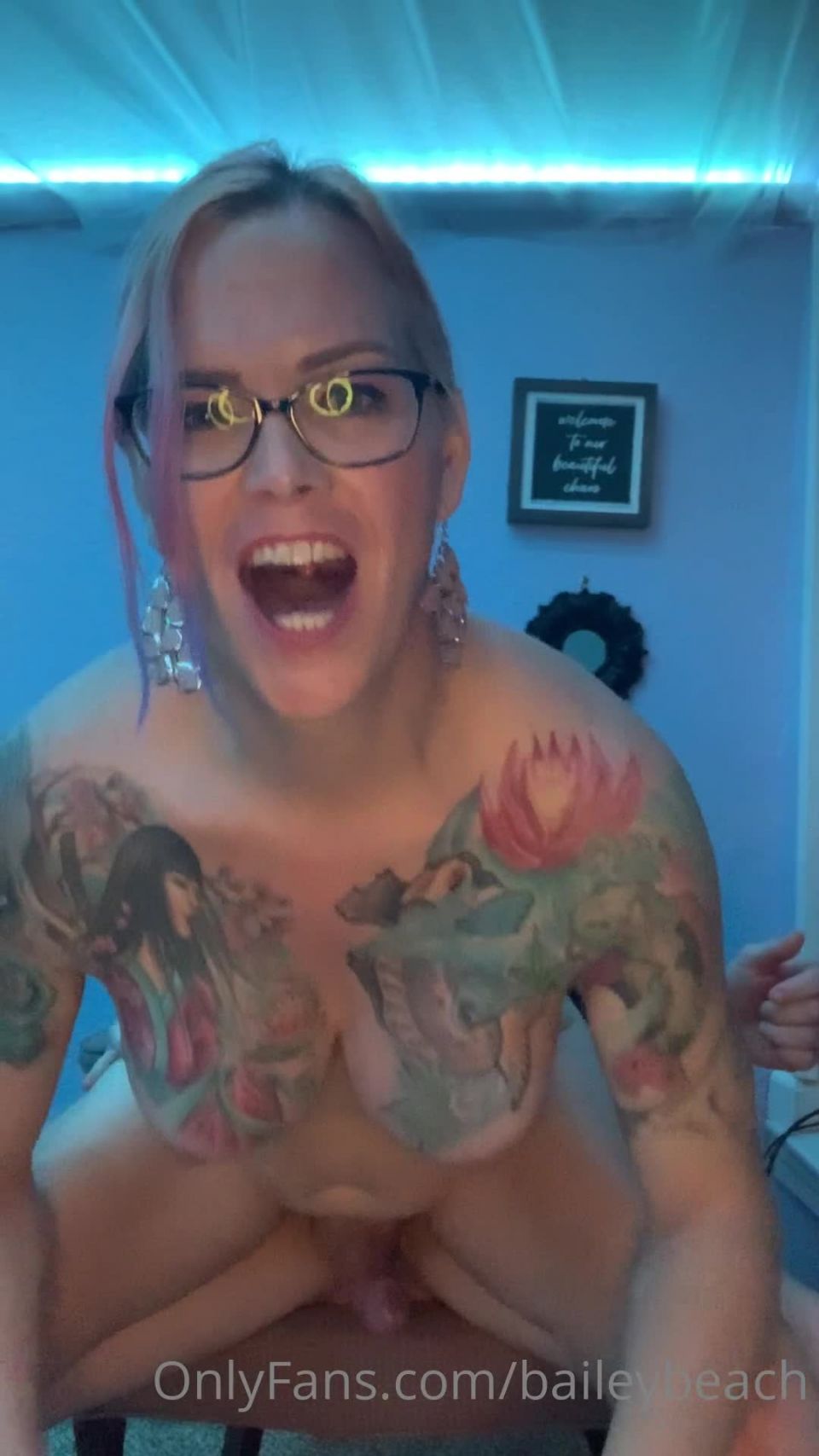 adult xxx clip 36  baileybeach 01-06-2020 Part two of my first bottom video in the chair, shemales on shemale porn