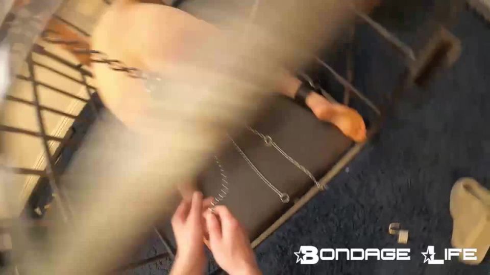 porno clip en línea 48 BondageLife – Puta pinzas Rachel Greyhound  fetiche  fetiche porno femdom paja