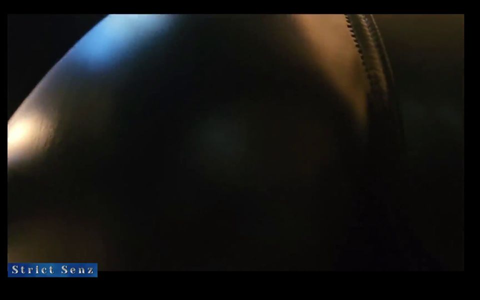 Estricto Senz - Miss Alessa Milano Juegos y Facesitting en la silla de asfixia 1080P - Mdh