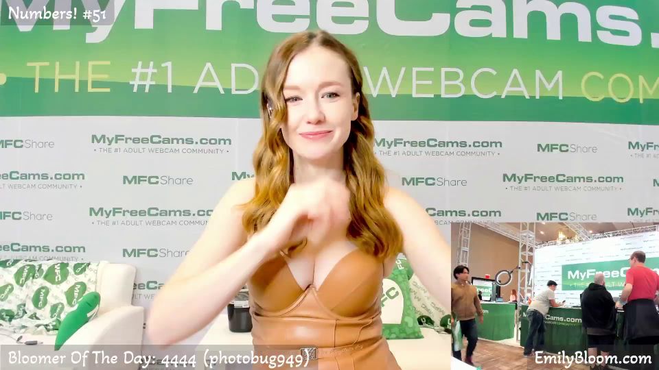 Emily Bloom EmilyBloom 2025-01-25 - cabina AVN