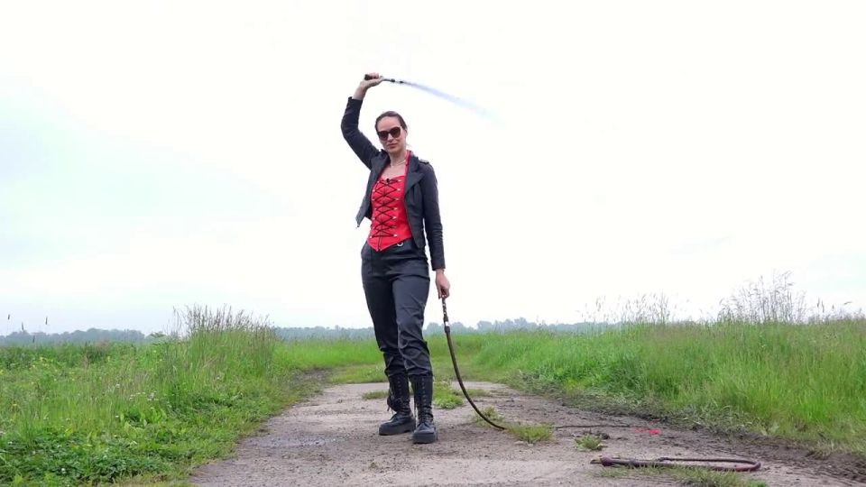 FEMDOMFOTO - Lady Iveta - The Right Whip For You (German).