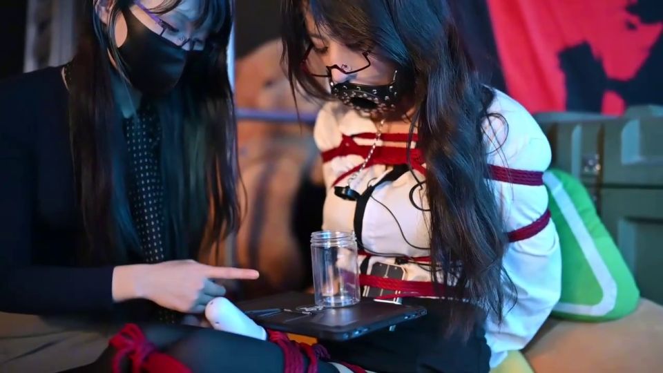 绳欲club 小王老师超绝总裁小秘书 (Asian girl porn)