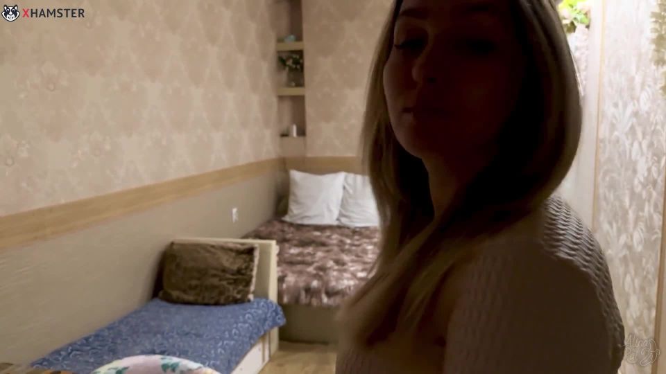 Alina Rai - Una madre follada a su hijo Clase de alta definición - MILF belleza