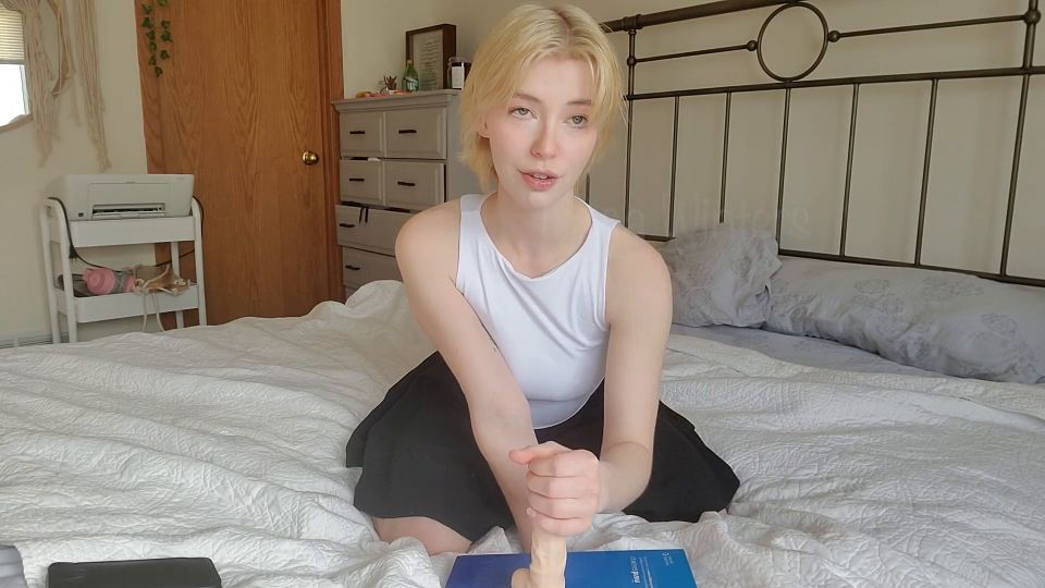 6264 New Neighbor Catches You Watching Her