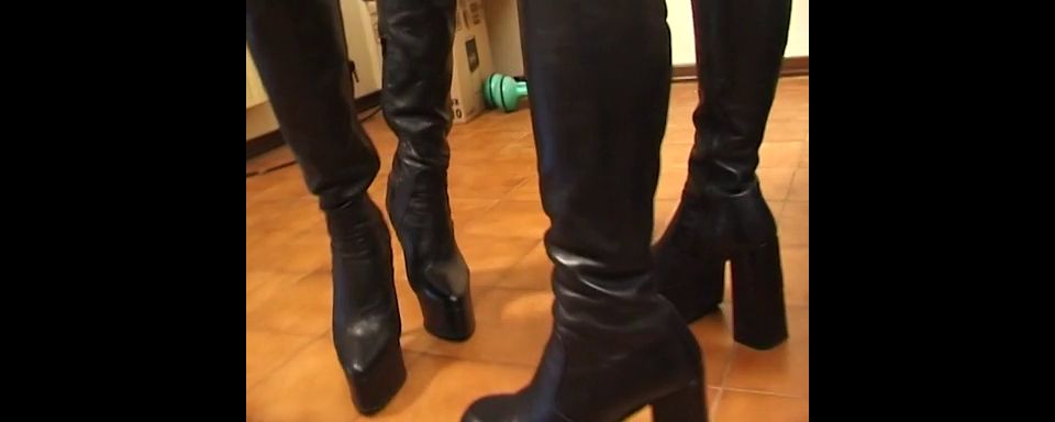 Lesbos y Trans (Porno Amateur)