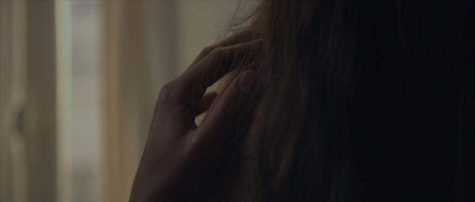 Anais Parello – Je suis une negligencia (2015) HD 1080p - (Porno de Celebridad)