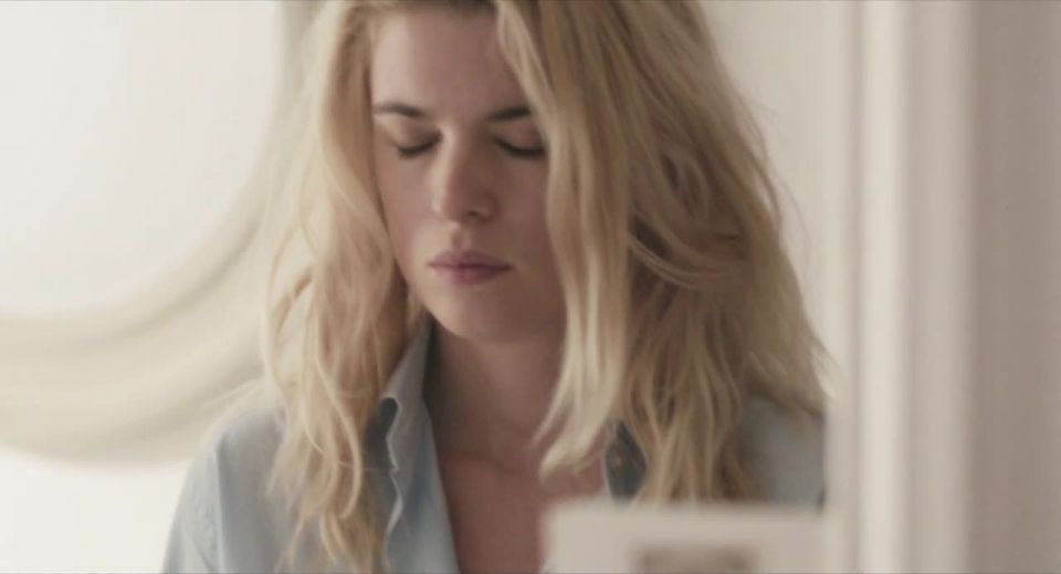 Cecile Cassel - Les filles du samedi (2011) HD 720p - (Porno de Celebridad)