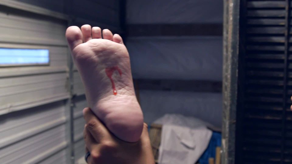 Agent Foot Interrogation Tickling!