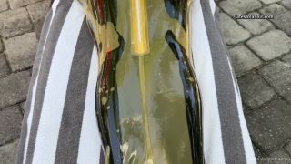 LatexLolaNoir - Sealed Tight Left Outside.