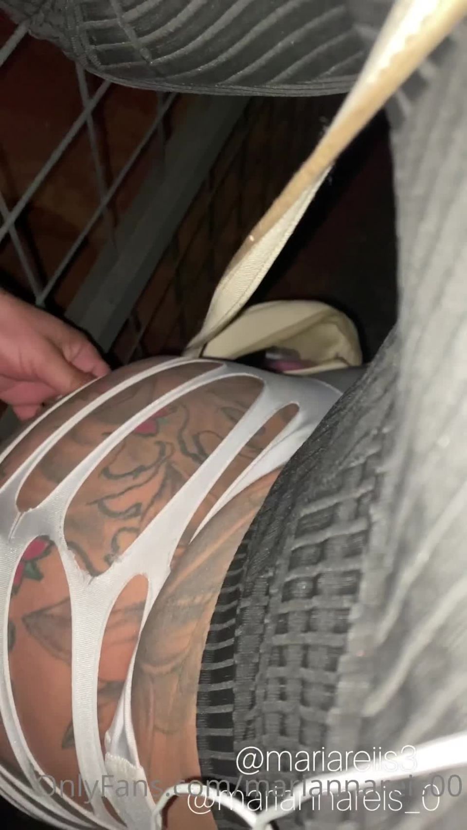 Marianna Reis - mariannareis00 Mariannareismaking him come in the street just looking at me and wanting me bearwoofbr - 22-07-2021 - Onlyfans