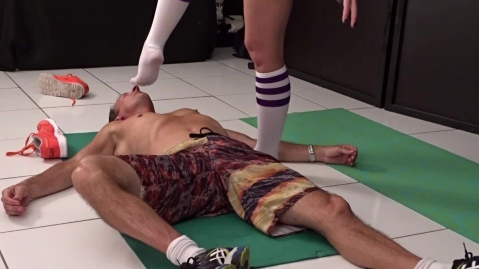 Pt 3Helenas Cock Quest - Entrenador personal para aficionados Humillación