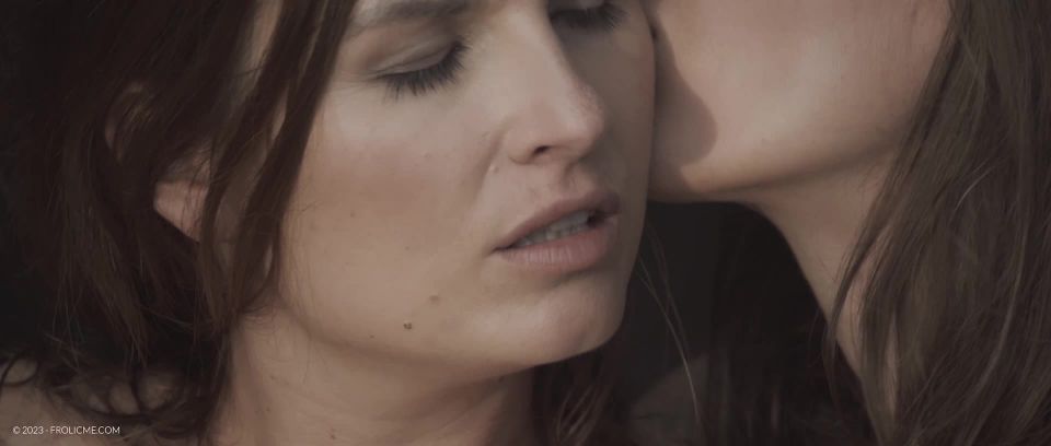 Frolic Me - Jenifer Jane & Stacy Cruz - Kissing