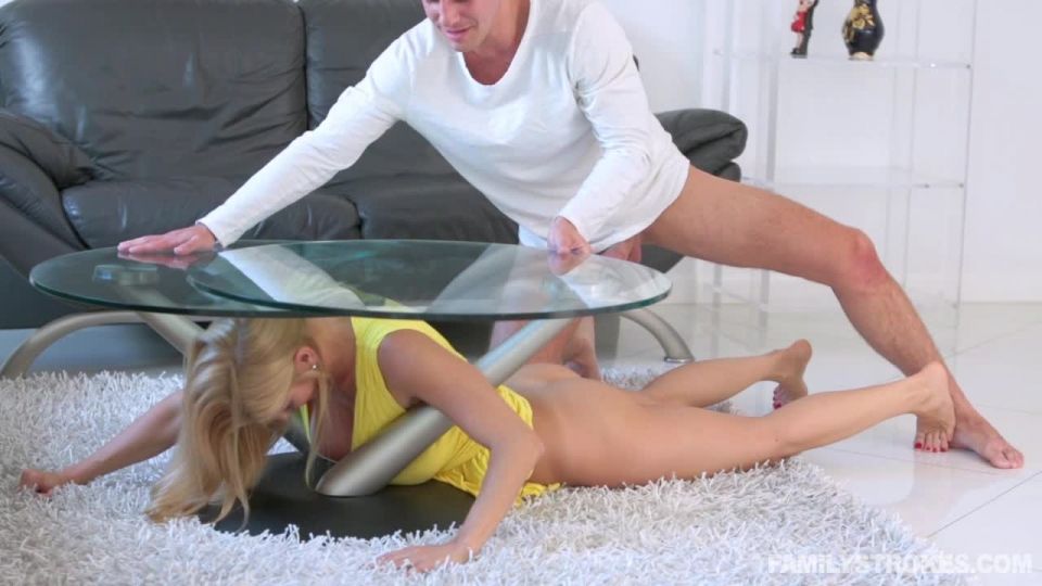 Stepmother Gets Stuck Everywhere And Stepson Takes Advantage Of It (Amateur porn) Alexis Fawx