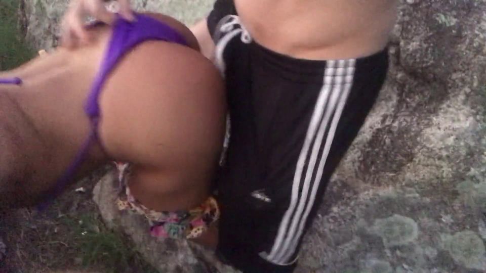 PARTE 2 BG Fablazed KinkyDogs - [PH] - Al aire libre mierda en una playa pública de Brasil