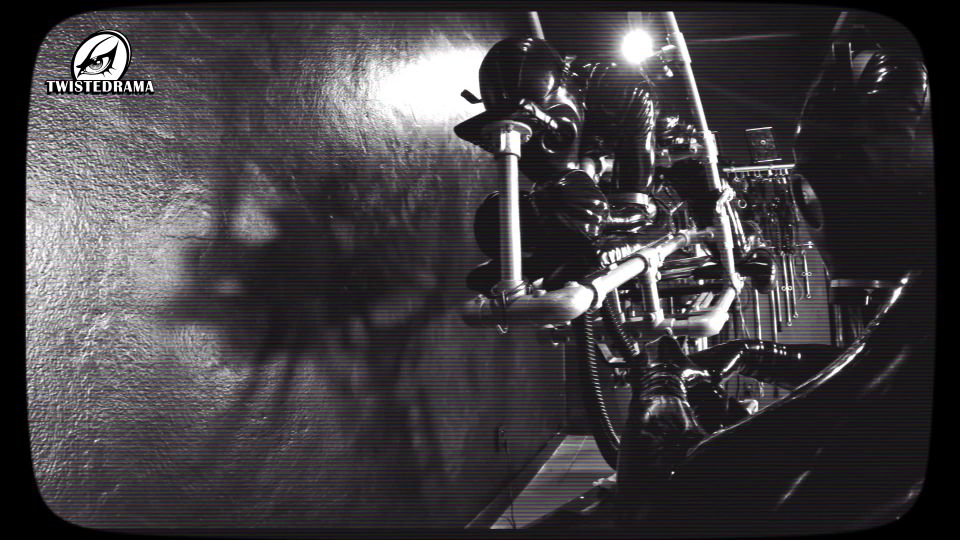 Lucie Arztin en Video - Las manos libres orgasmo en Robofuck Dow...