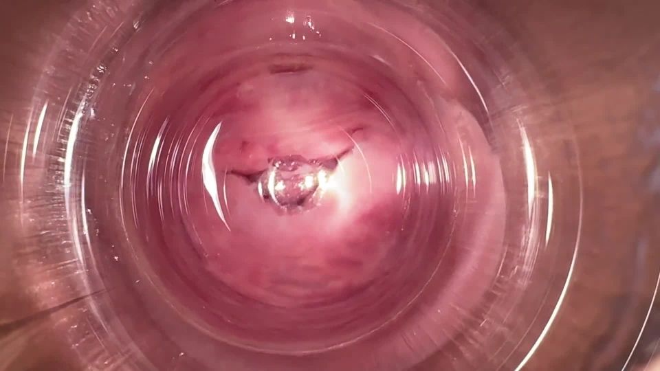 Cute PussyMy stepsister show what is deep inside her teen creamy pussy