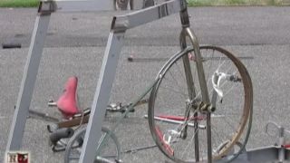 Casa de Gord18 03 22 (12 08 30) Asamblea de chatarra