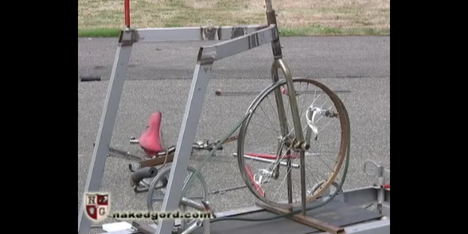 Casa de Gord18 03 22 (12 08 30) Asamblea de chatarra