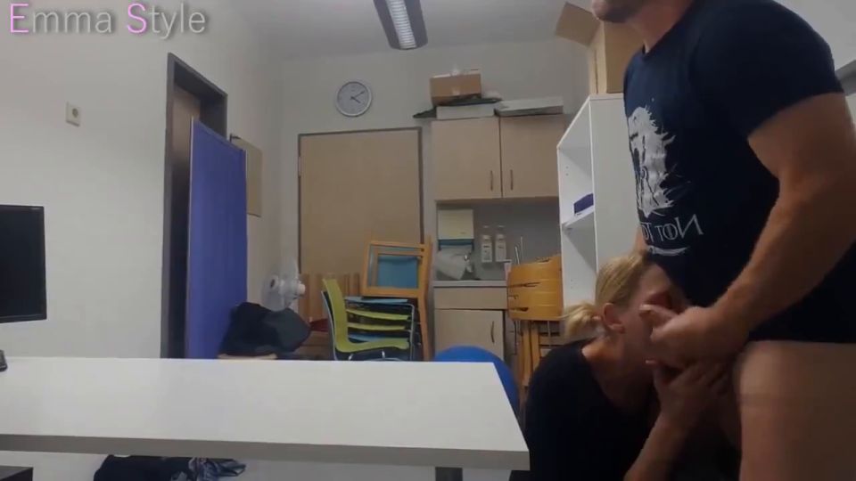 [K2S.CLUB] emmastyle - Im Büro der Chefin gefickt - HD 720P