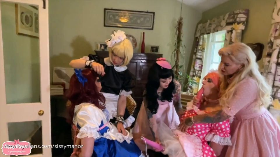 Sissy Manor Teasing Sucking And Bondage (Fetish porn)