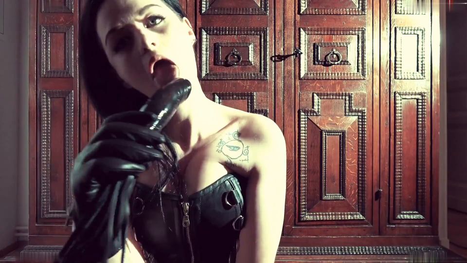 Alissa - Noir - DEINE Lederfotze - Userwunsch 1080P - Amateur